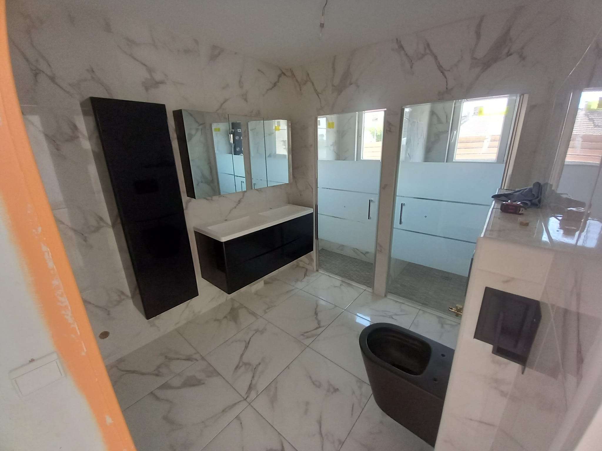 Salle de bain contemporaine